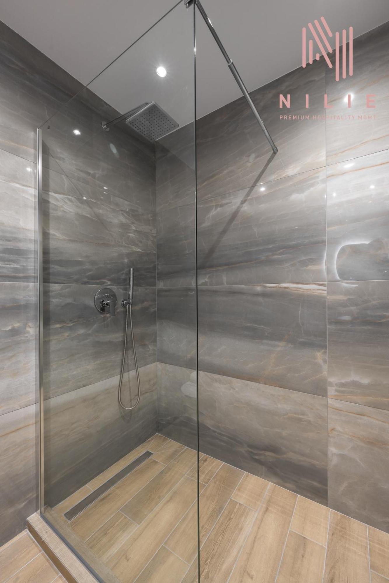 P30, Nilie Hospitality Mgmt Appartement Thessaloniki Buitenkant foto