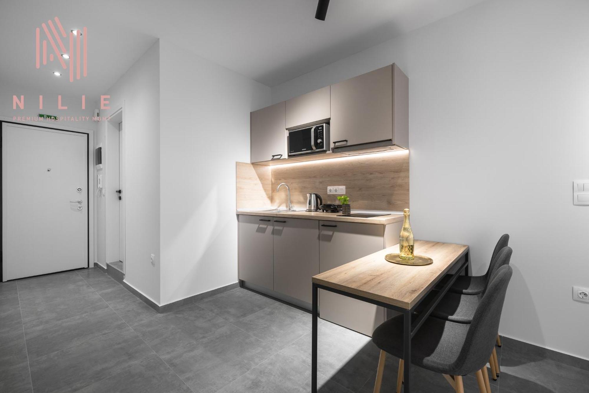 P30, Nilie Hospitality Mgmt Appartement Thessaloniki Buitenkant foto