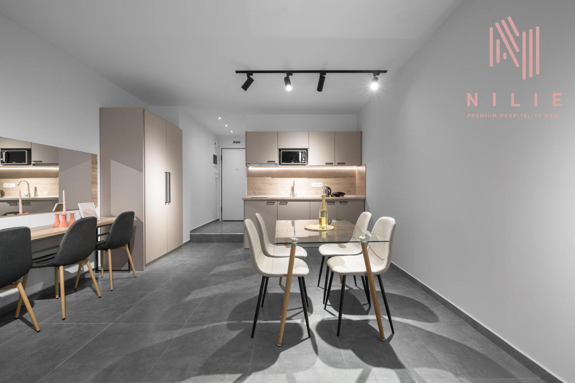 P30, Nilie Hospitality Mgmt Appartement Thessaloniki Buitenkant foto